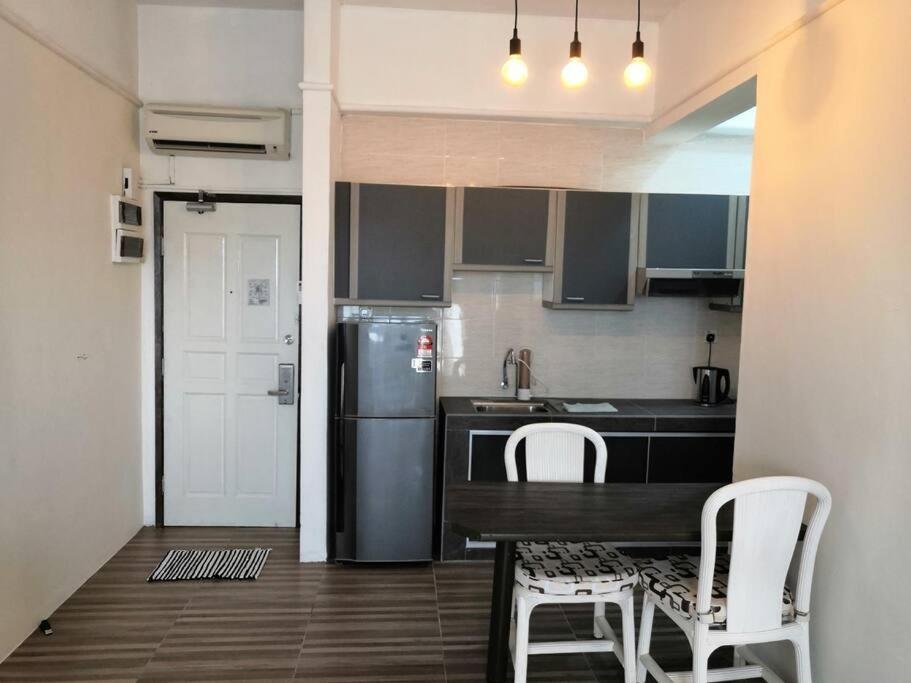 Mahkota Hotel Apartment Melaka Экстерьер фото